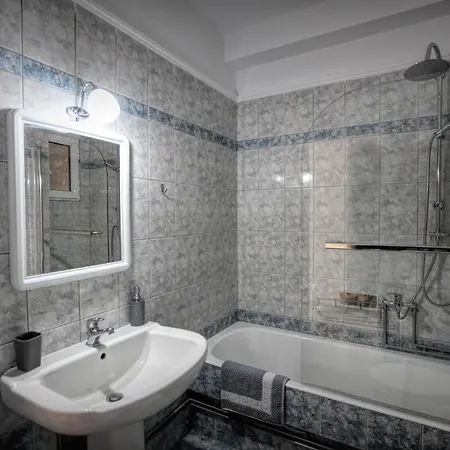 Meteora Sky House 公寓